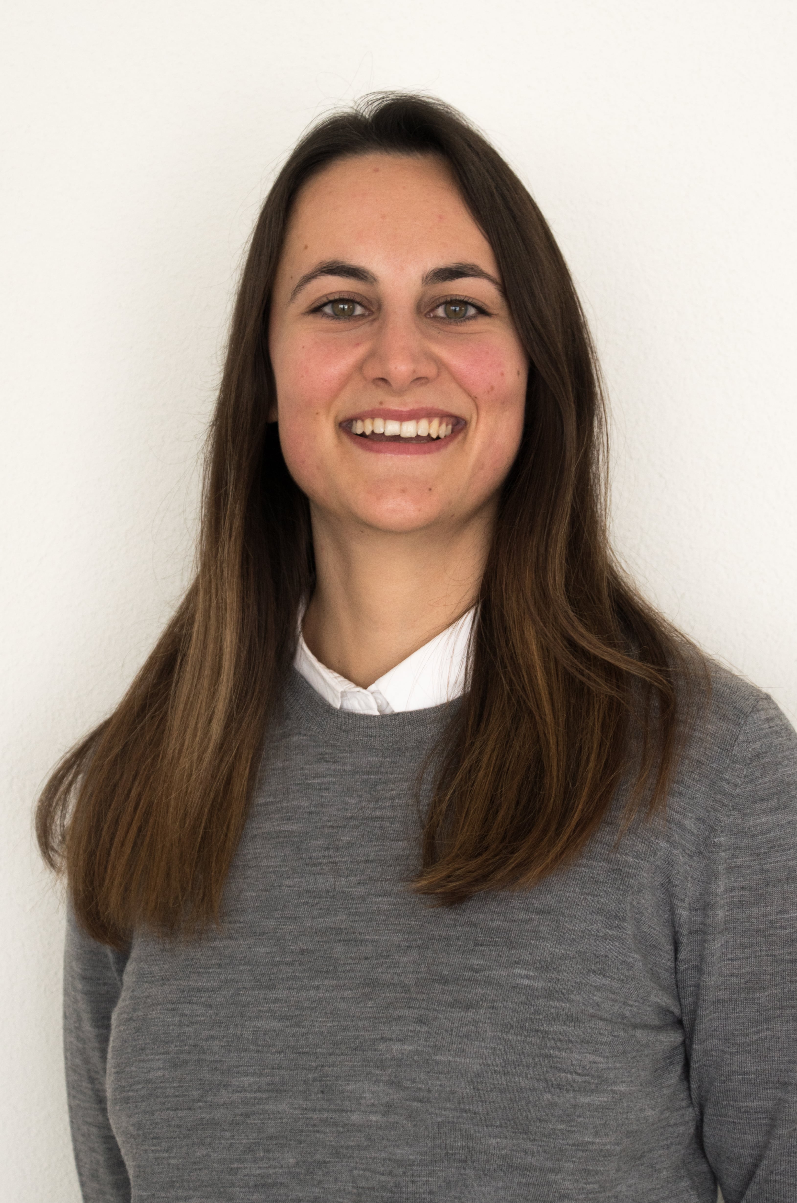 Dr. des. Katja Saxer