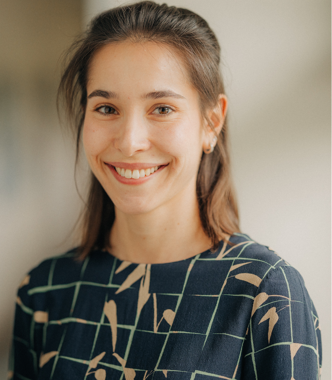 Dr. Melanie Nuoffer